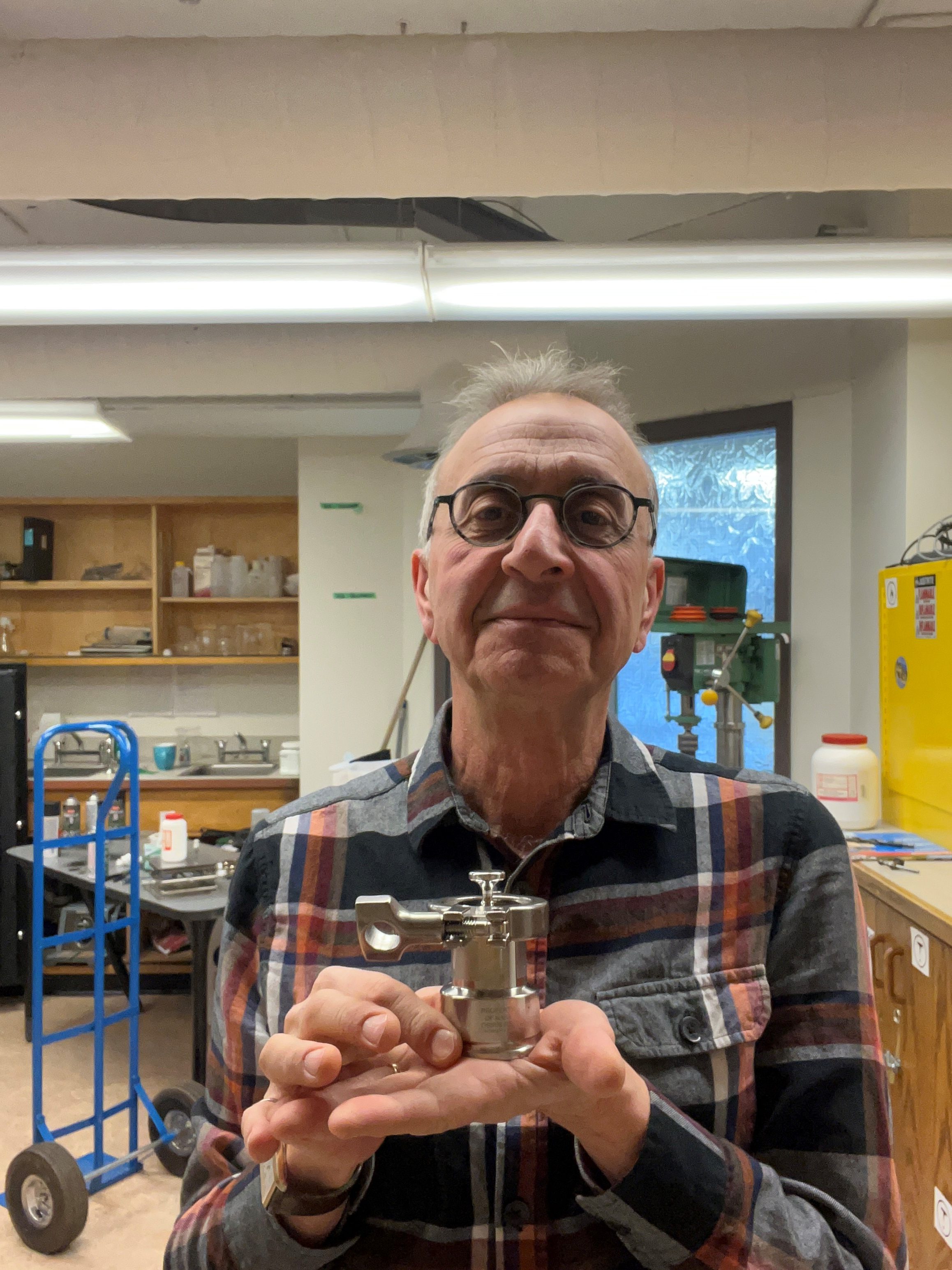 Това което ще прочетете не е от този свят Или