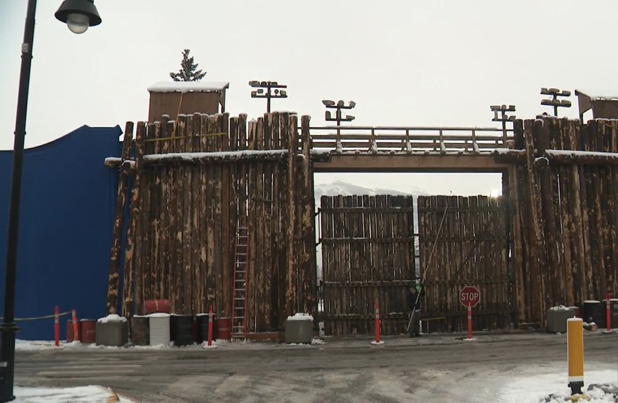 Set up of The Last of Us.