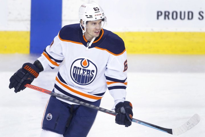 Former NHLer Tyler Ennis announces retirement from hockey