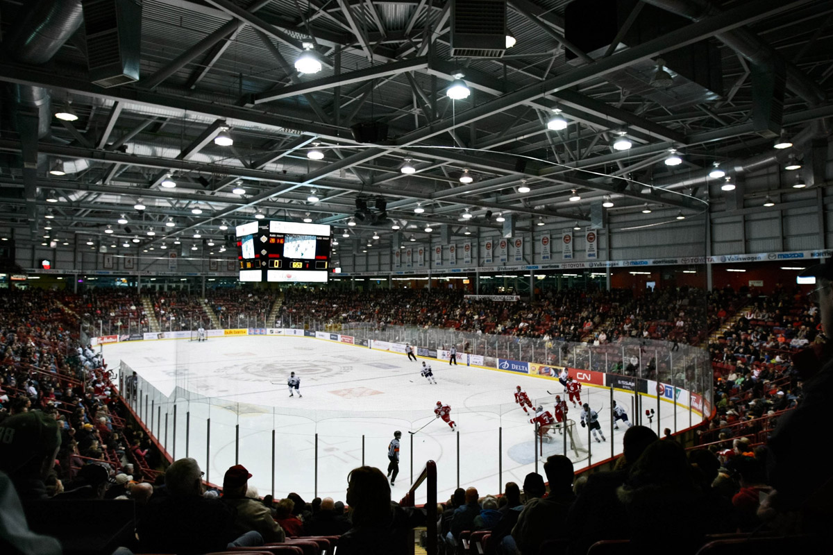 Soo Greyhounds премахнаха банер с пенсионирания номер на бившия звезден