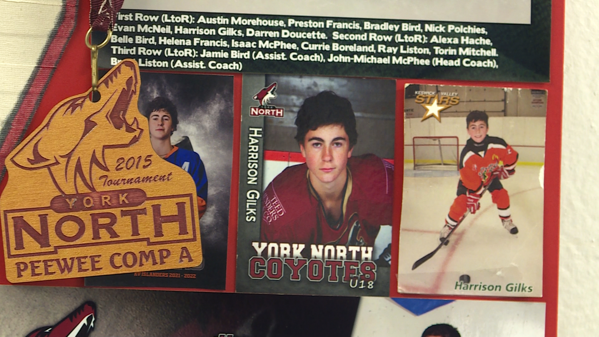 В един горчив момент семейството и бившите съотборници на млад