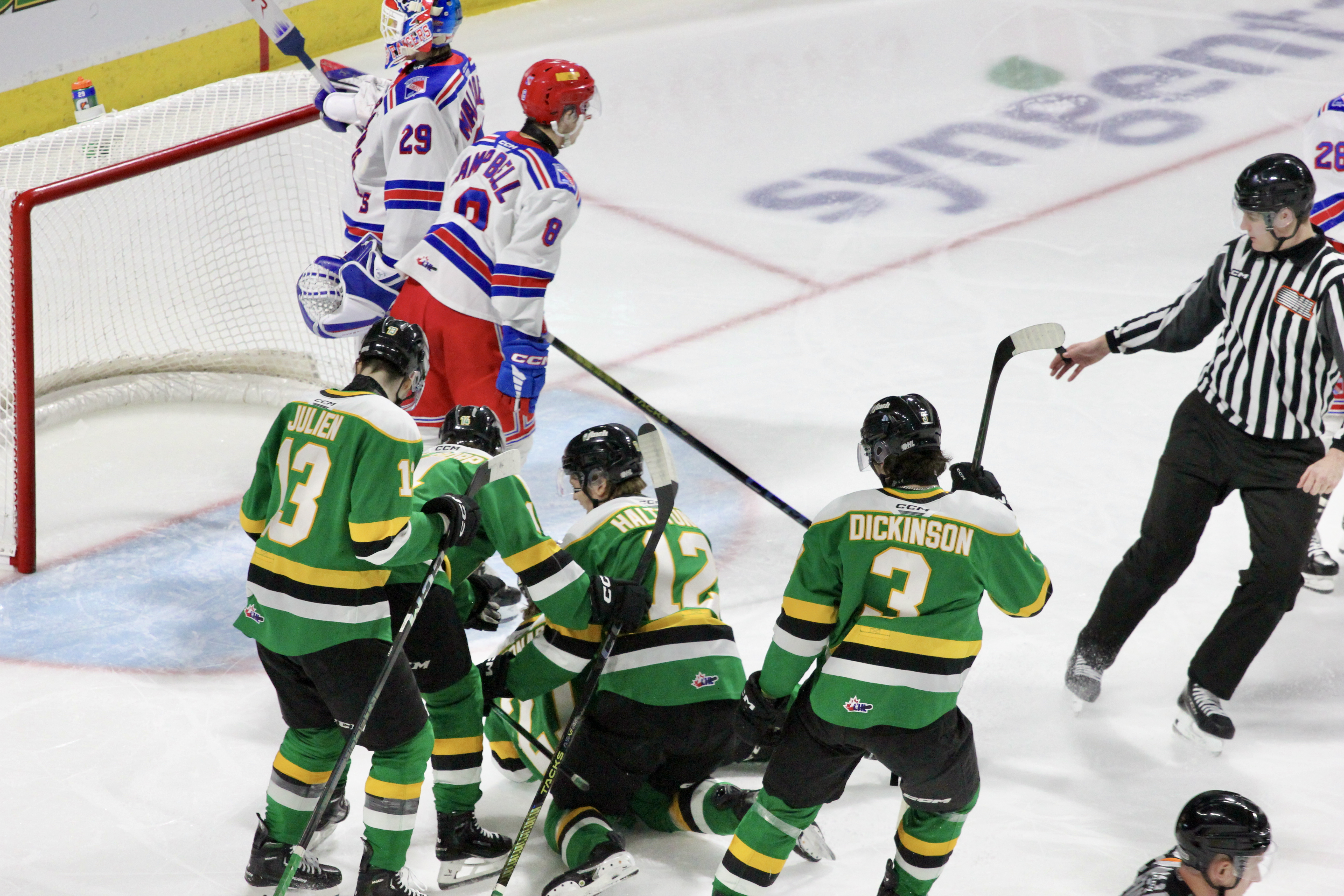 Лондон Найтс спечелиха своя 14 ти пореден мач и надминаха Китчънър