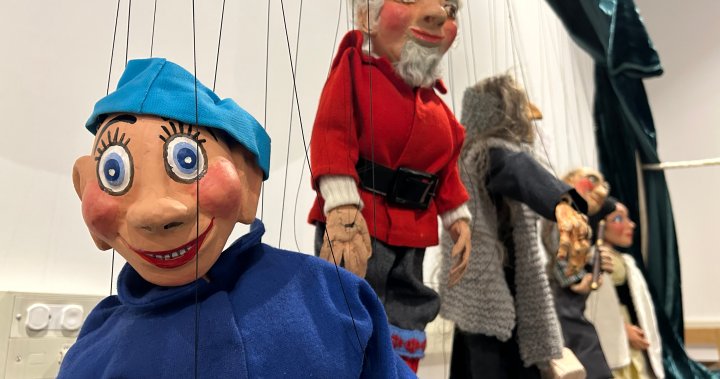 在彼得伯勒博物馆与木偶“出游”