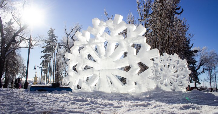 预计温暖的气温将融化Frost Regina的室外雪结构