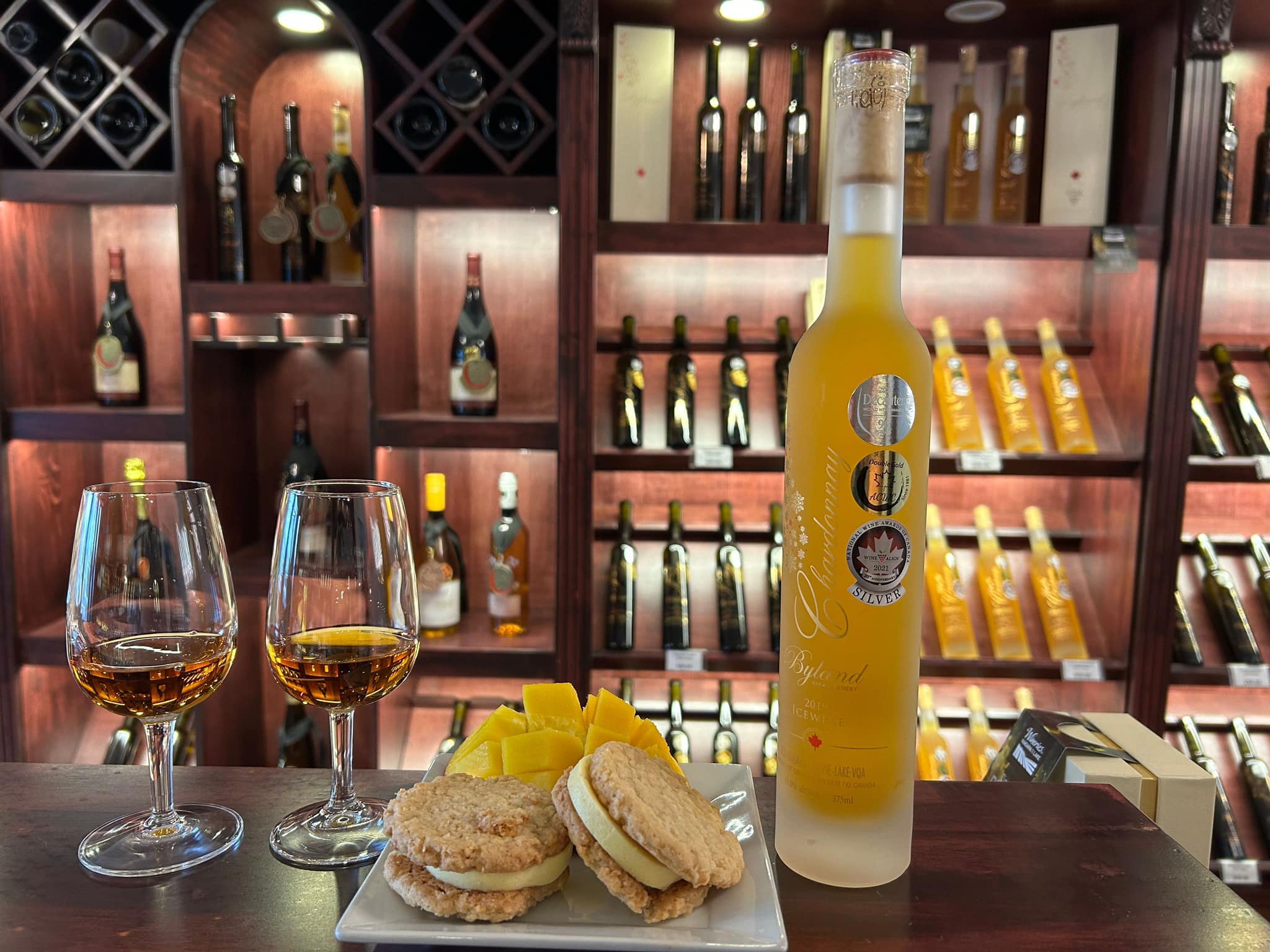 Гледката на висящи мрежи е обичайна гледка тази седмица в