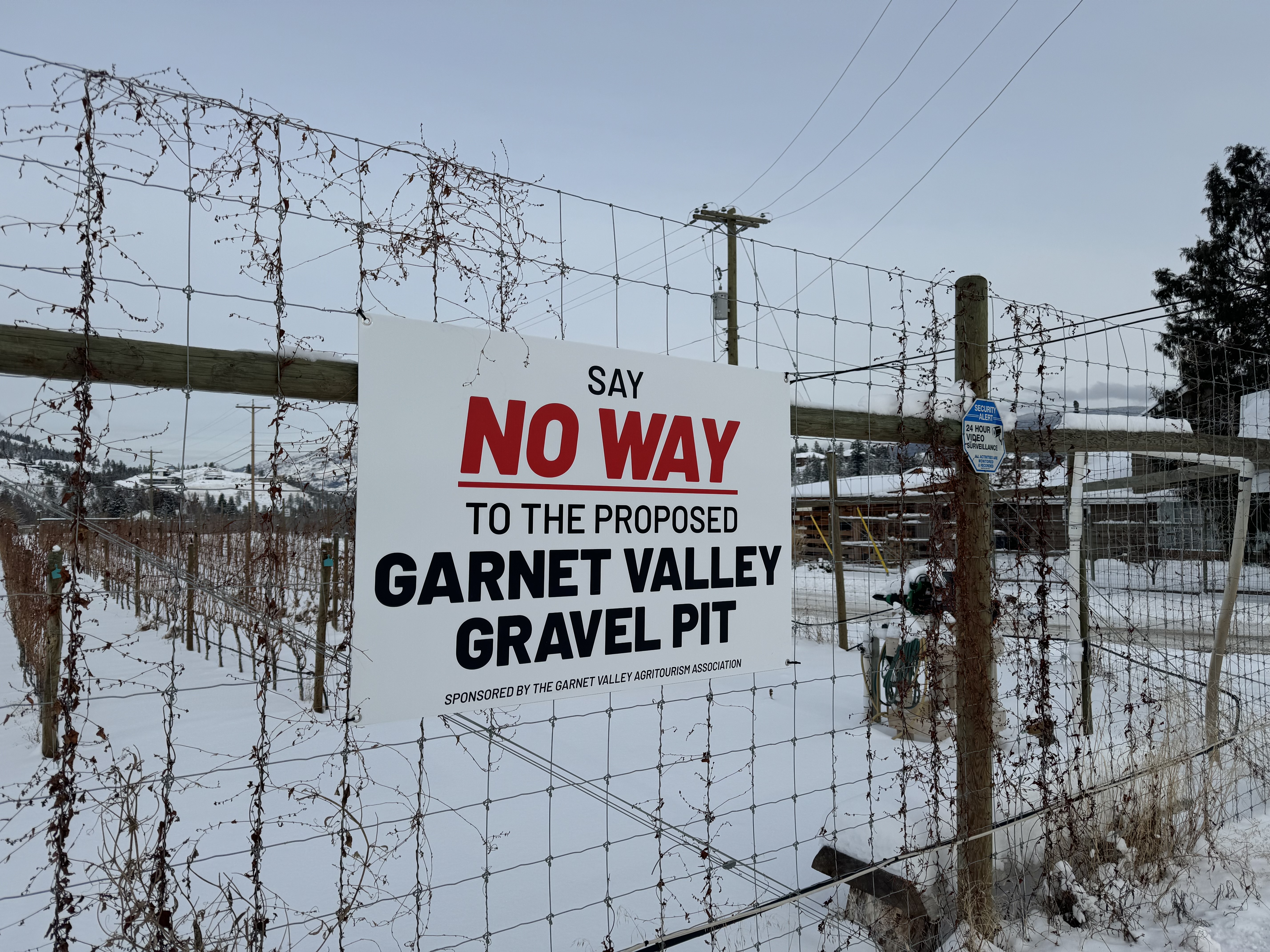 Concerns raised over Summerland gravel mine proposal
