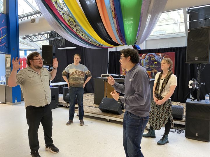 Някои талантливи жители на Калгари се подготвят за доста необичайно