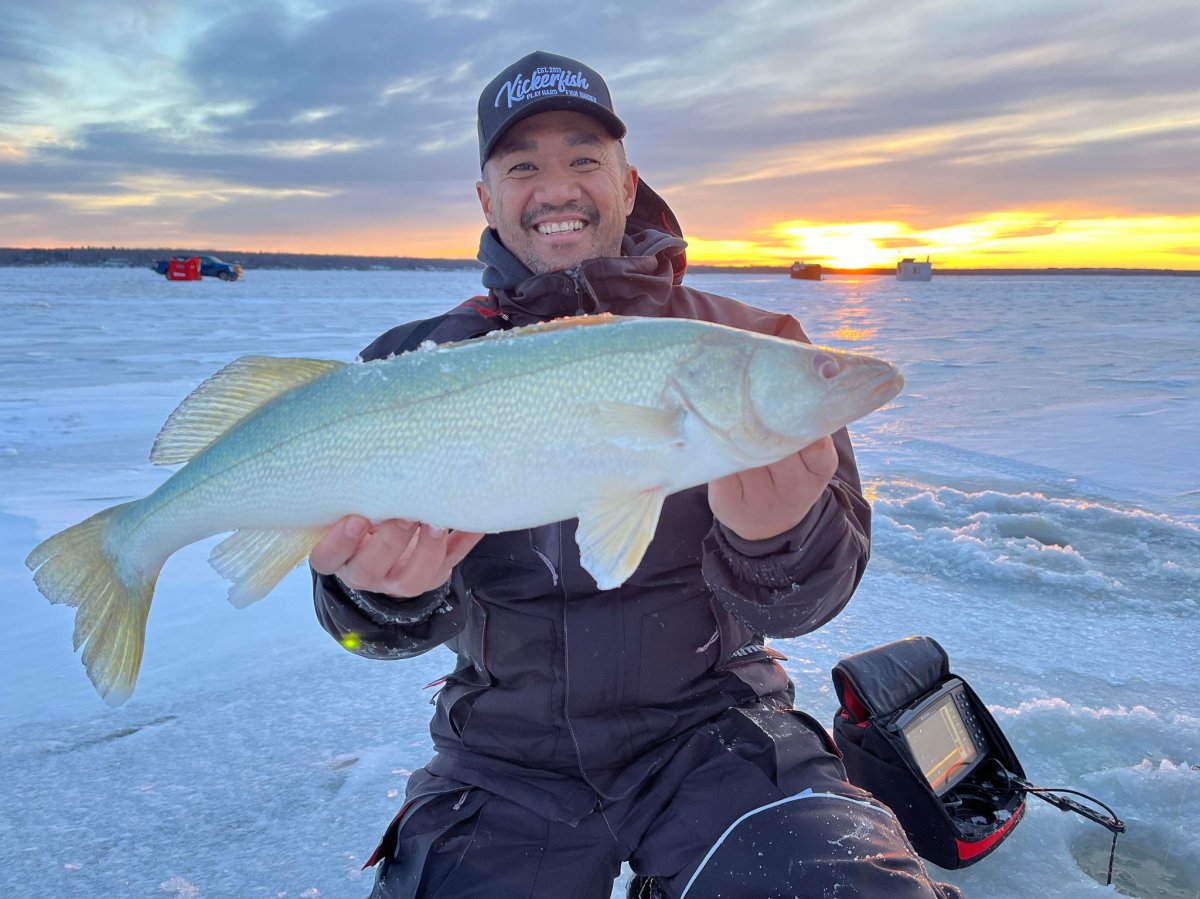Operating full bore': Ice fishing season finally underway in Manitoba after  mild weather delay