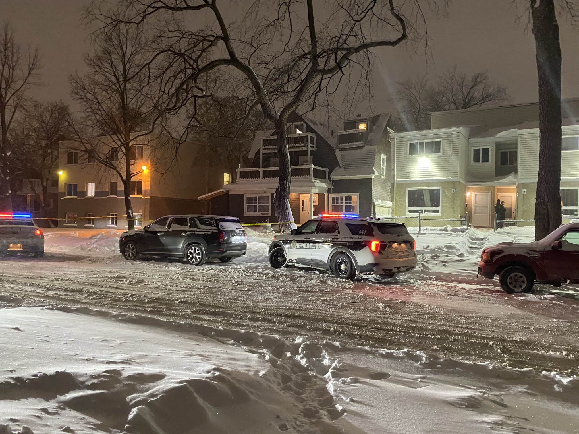 48 годишна жена се възстановява в болница след стрелба на улица