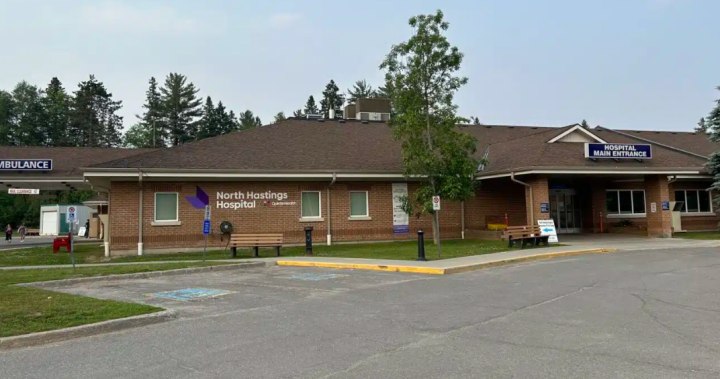 Жена в Банкрофт Онтарио обвинена в нападение на двама парамедици