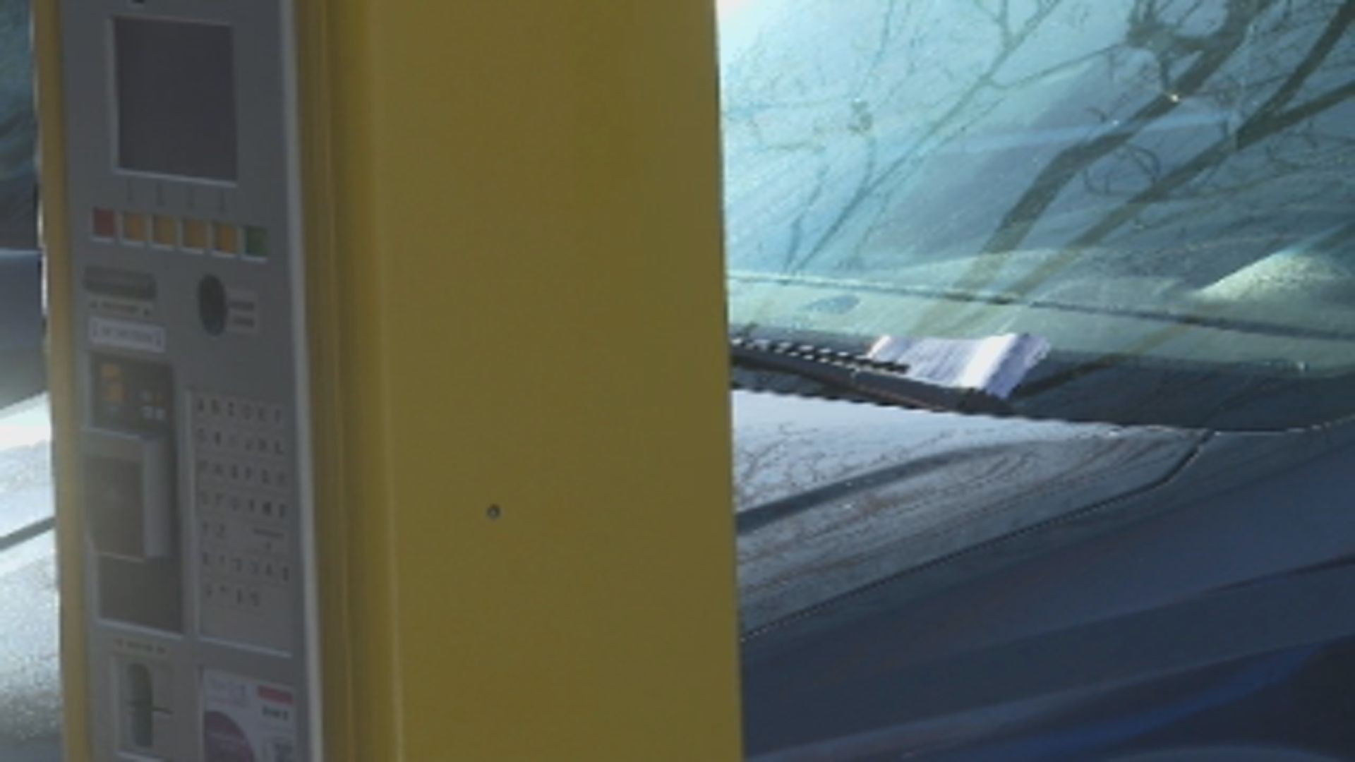 Паркирането в центъра на Lethbridge е спорна тема което доведе