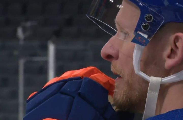 Shortly after the Oilers announced they had signed veteran forward Corey Perry, he was seen practising with his new teammates at Rogers Place on Monday.