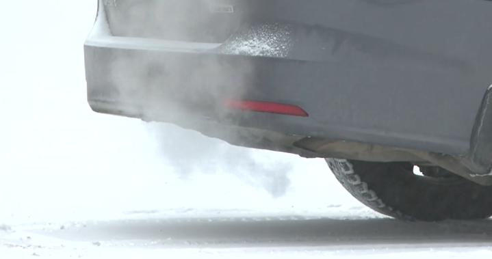 Шофьорите в Алберта предупреждават за опасностите от неактивни незаключени превозни средства през зимата