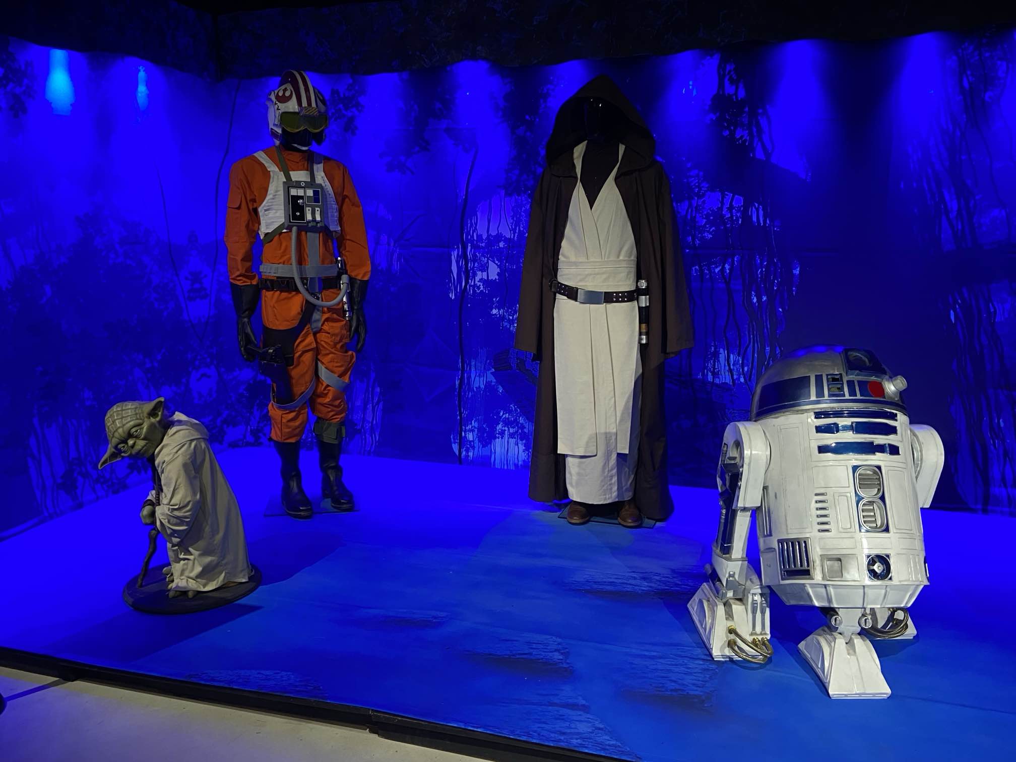 Exhibit at Edmonton shopping mall takes visitors to a galaxy far