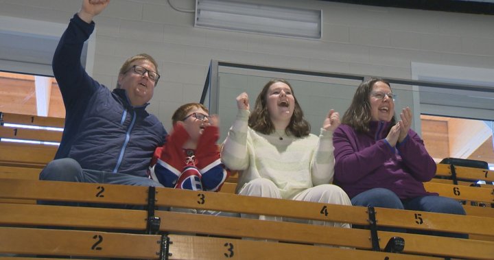 蒙特利尔PWHL女子冰球队主场揭幕战：泪水和希望并存