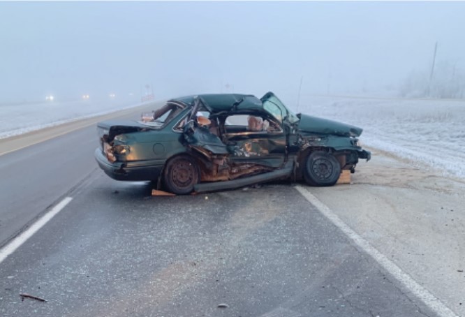 Oakbank RCMP are looking for witnesses to this Dec. 4, 2023, highway crash.