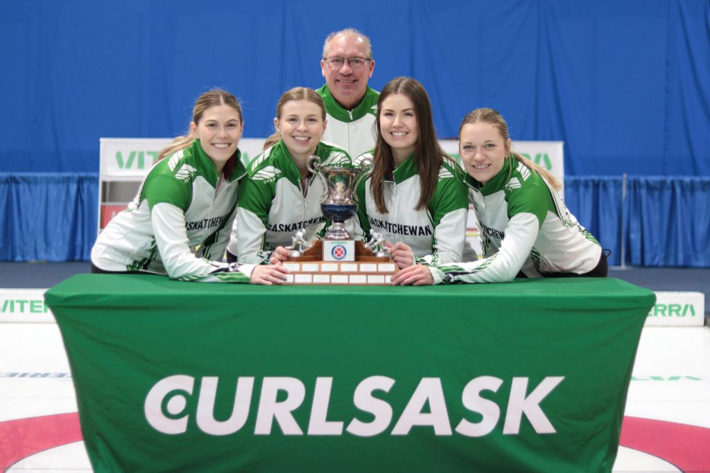 В неделя вечерта в Тисдейл бе 11 ти край но пързалката