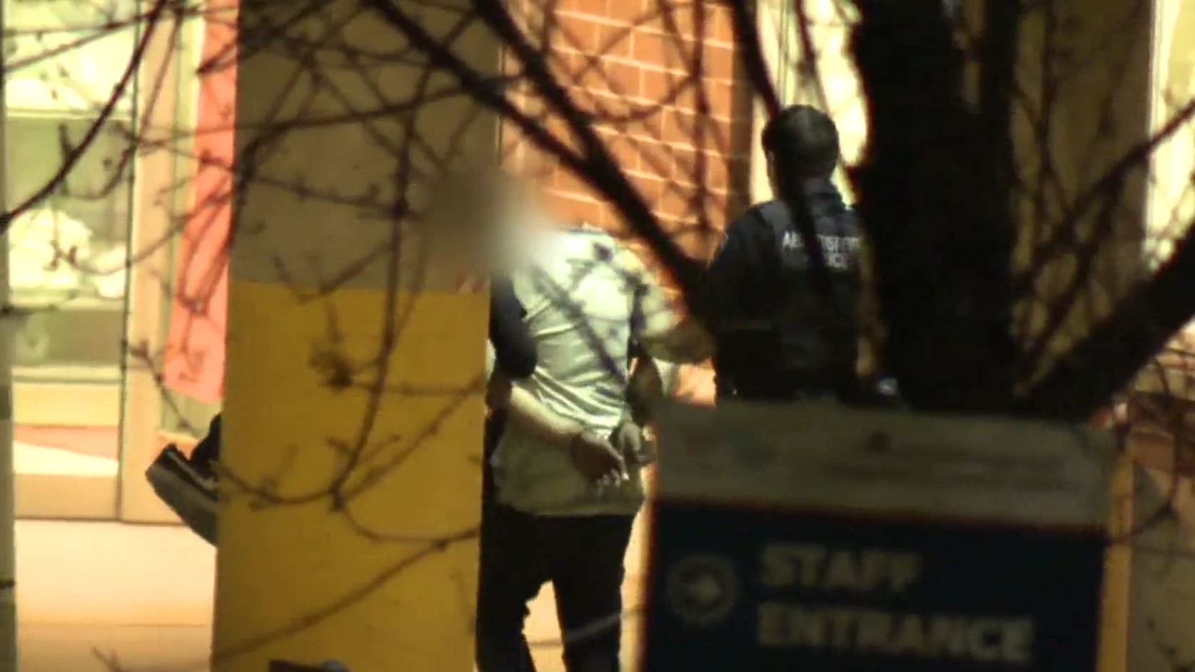 Регионалната болница в Абътсфорд беше заключена в четвъртък вечерта със