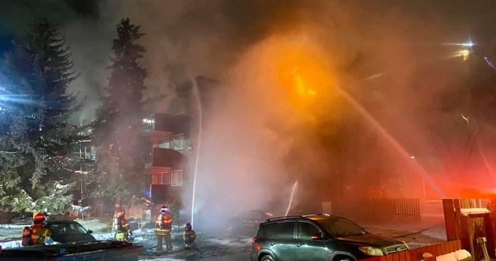 7 души са изпратени в болница след пожар в апартамент в централен Едмънтън