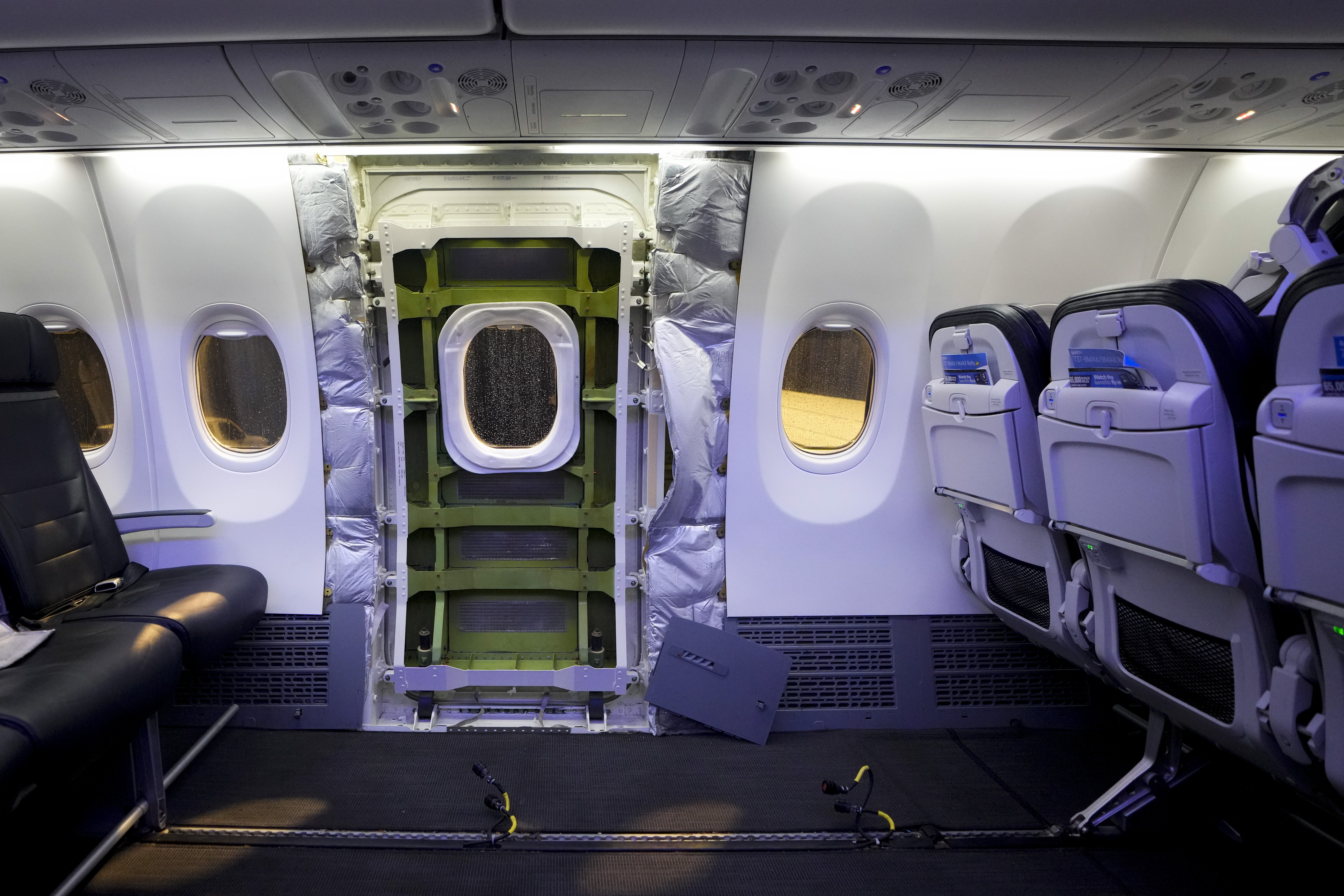 Федералната авиационна администрация на САЩ късно в неделя препоръча на