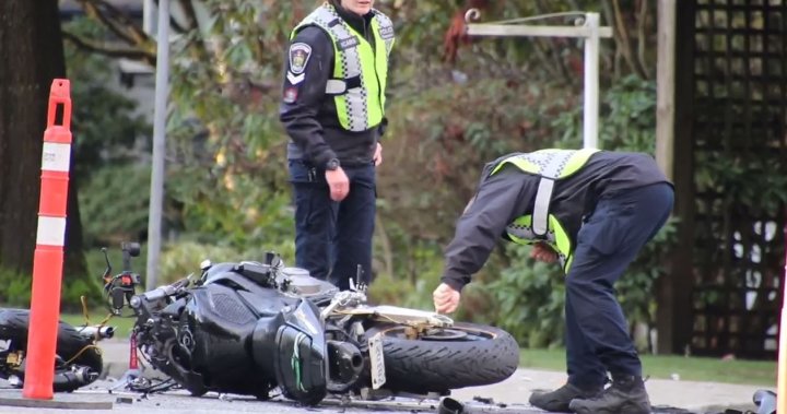 Търсят се свидетели на катастрофата в Бърнаби, при която загина мотоциклетист