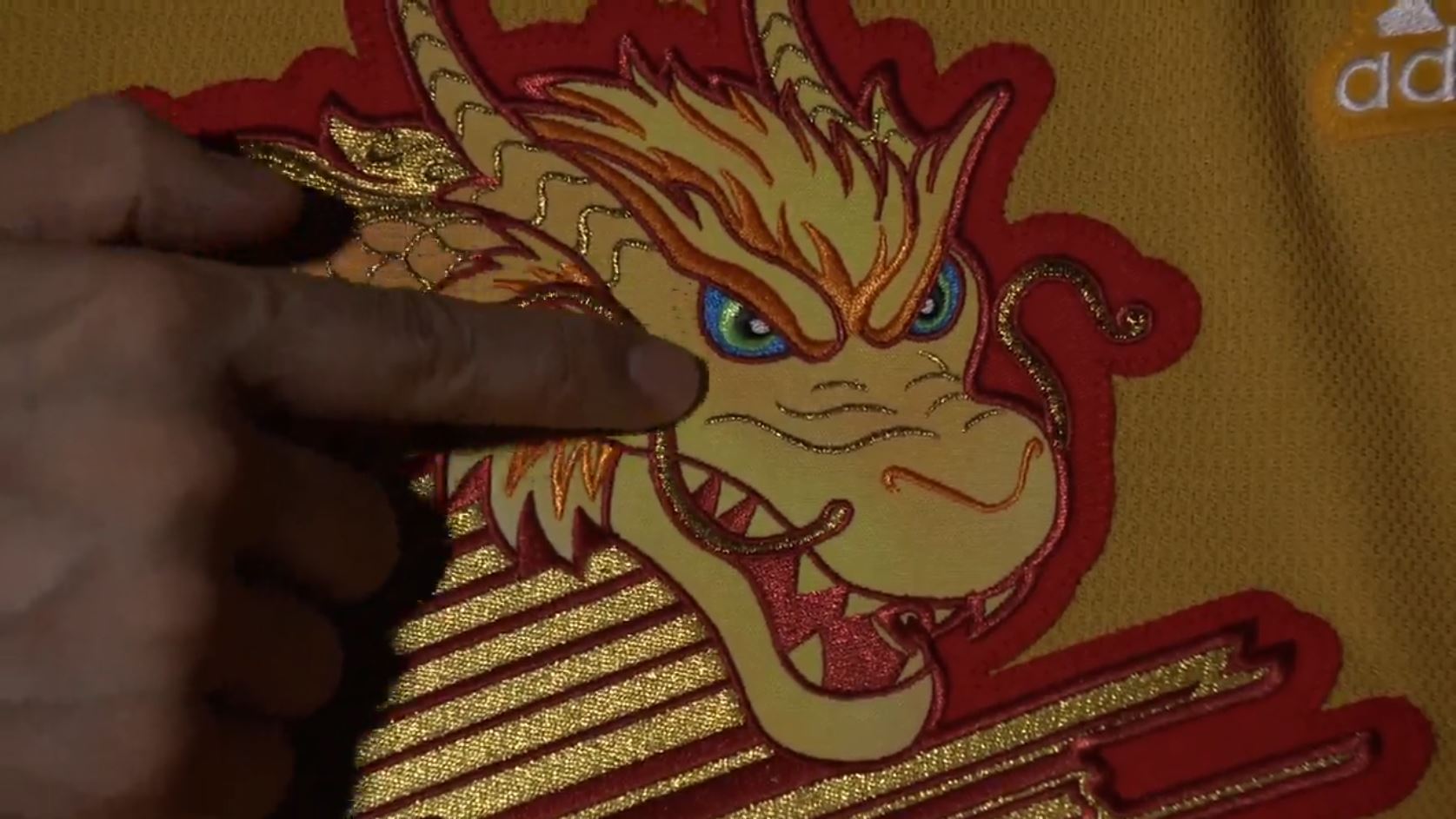 Ванкувър Кенъкс празнуват Лунната Нова година с друга ослепителна лимитирана