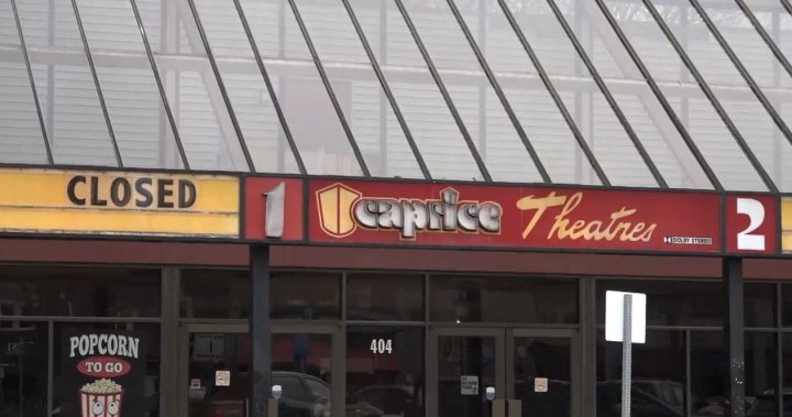 Завесата пада в единствения киносалон в Cowichan Valley