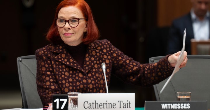 Ръководителят на CBC Катрин Тейт не изключва бонуси за изпълнителни директори въпреки съкращенията