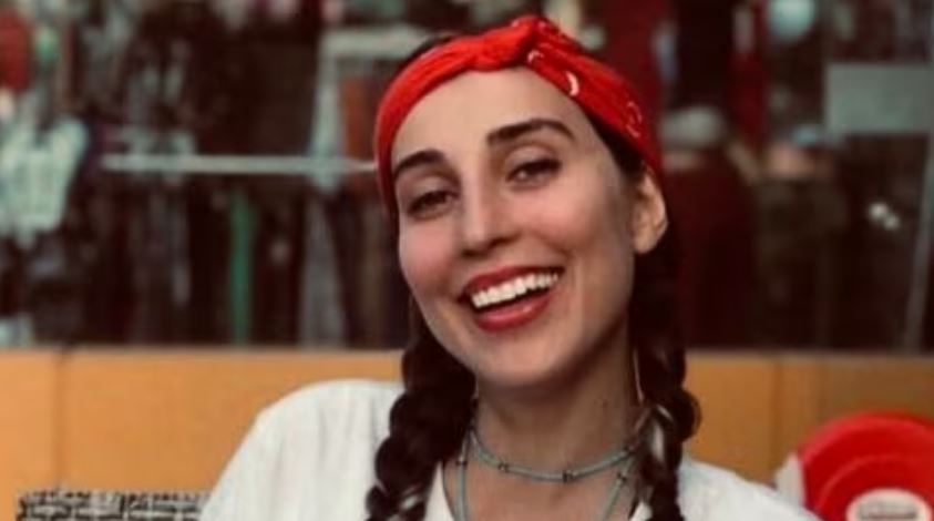 A healthy Elham Modarresi before her liver began to shut down.