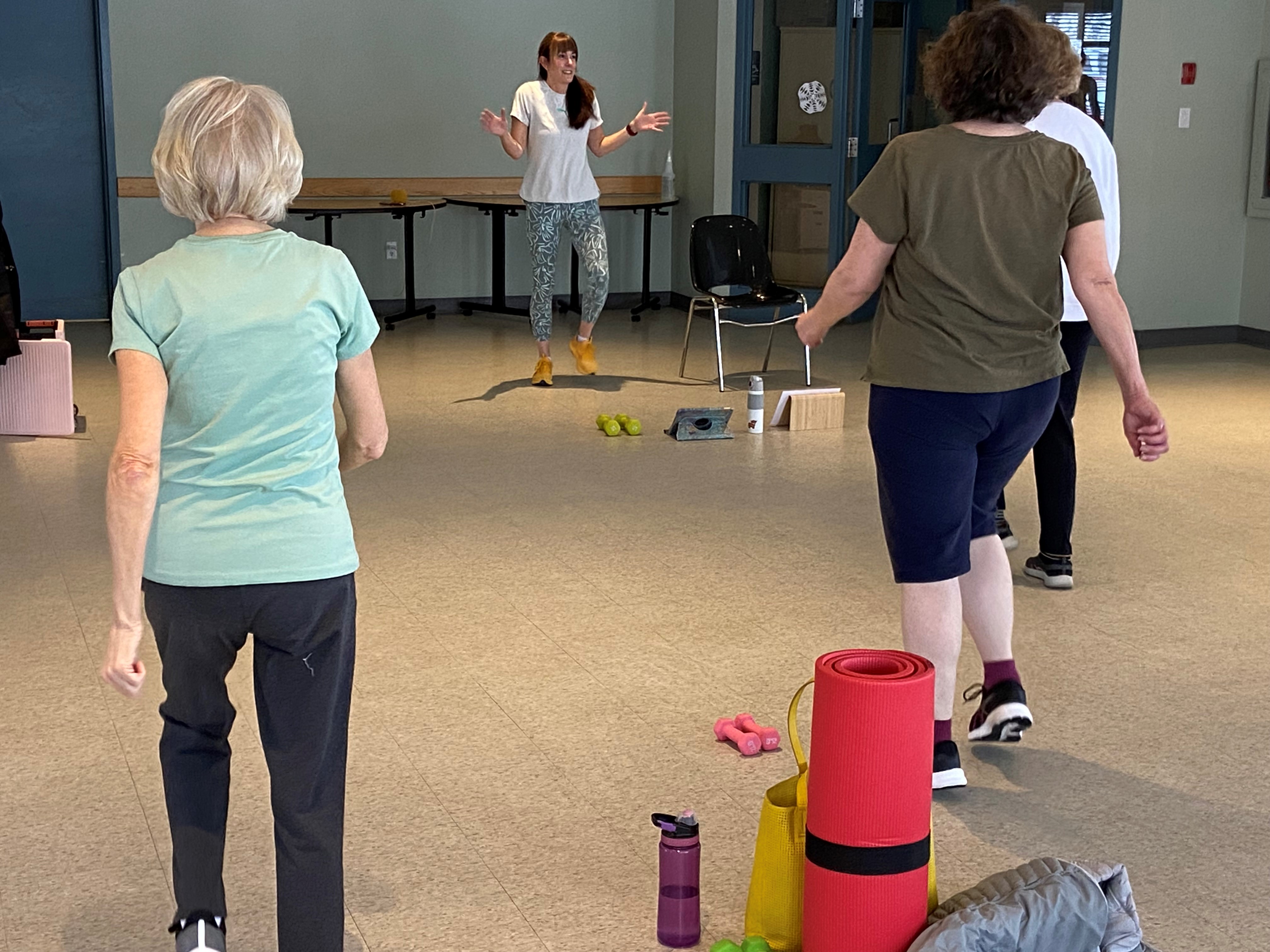 Барб Стирет признава груповите фитнес уроци които посещава в северозападната