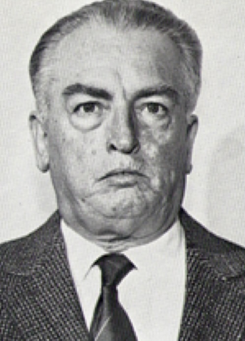 赫尔穆特·劳卡 (Helmut Rauca) 被指控犯有 11,000 多起谋杀案，但战后居住在加拿大。