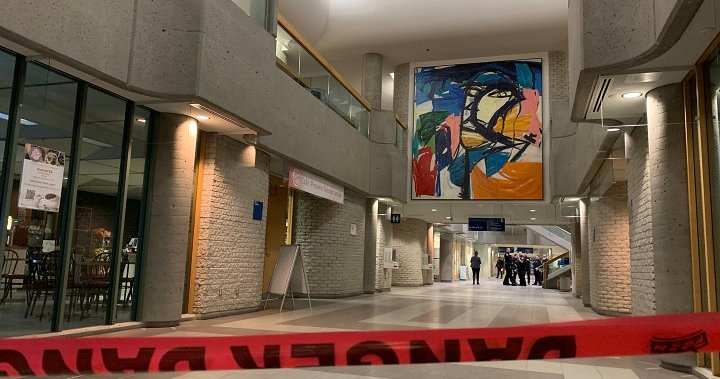 След намушкването с нож в съда, адвокати от Квебек призовават за повече сигурност