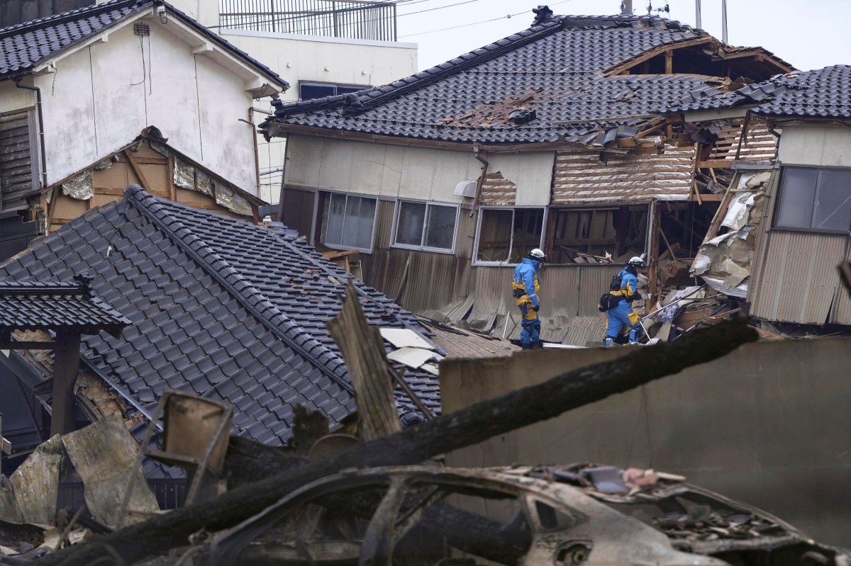 Japan earthquake: Death toll rises to 48 as officials warn of more quakes - National | Globalnews.ca