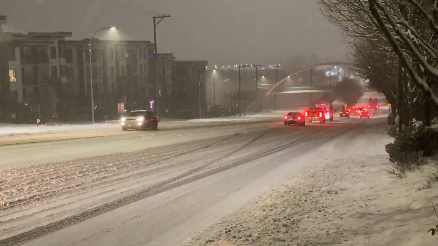 Обилен снеговалеж е обхванал голяма част от южната част на