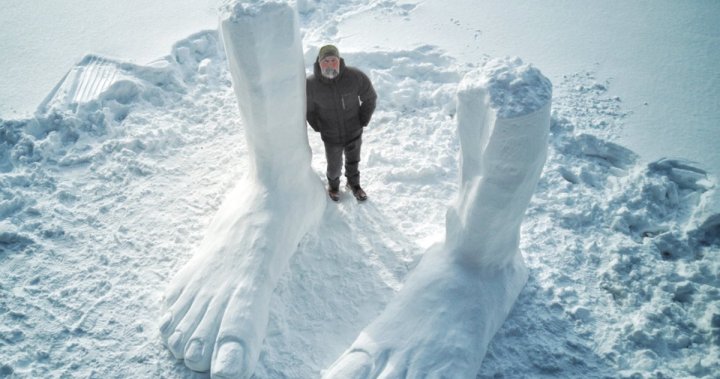 Как човек от Онтарио вдъхва живот на извисяващи се снежни скулптури всяка зима