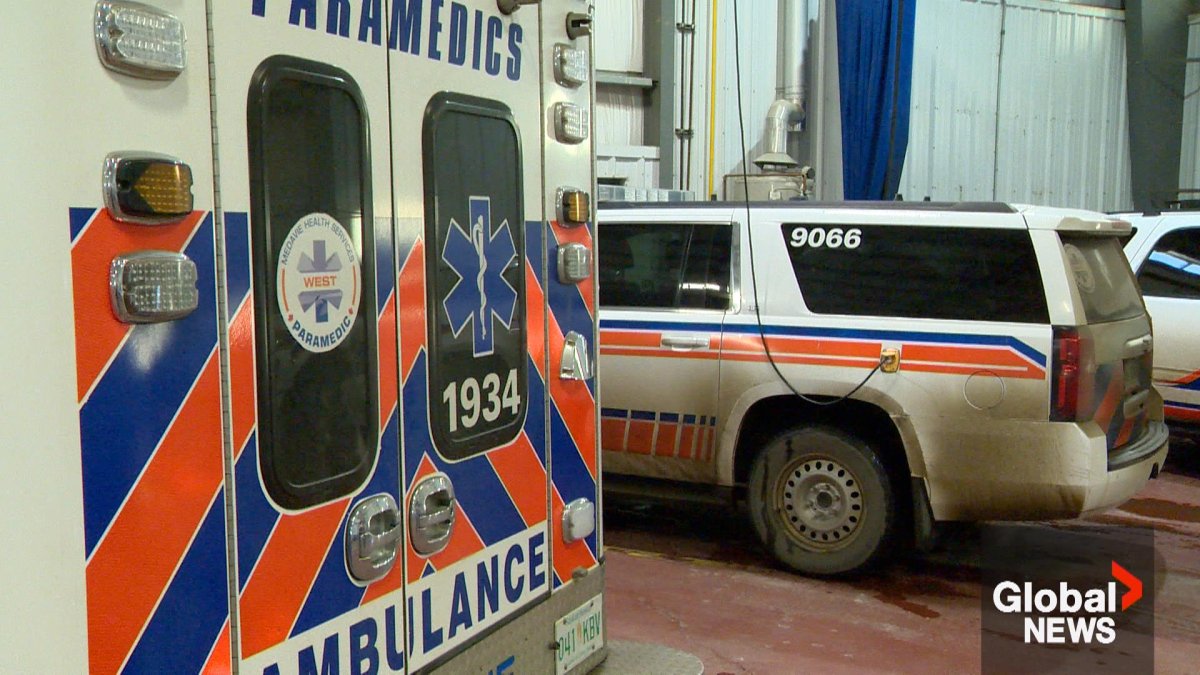 A new pilot project aims to reduce ambulance wait times by having a nurse evaluate emergency calls.