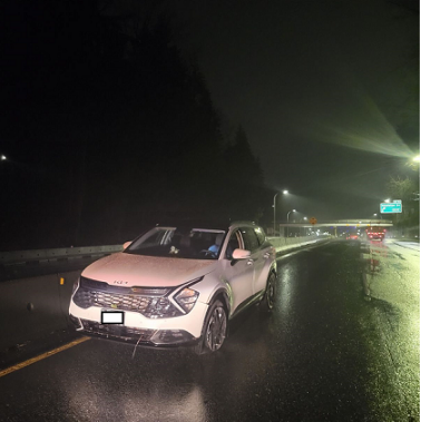 Жена от Бърнаби шофира в грешната посока по магистрала Северен Ванкувър, проваля теста за дишане