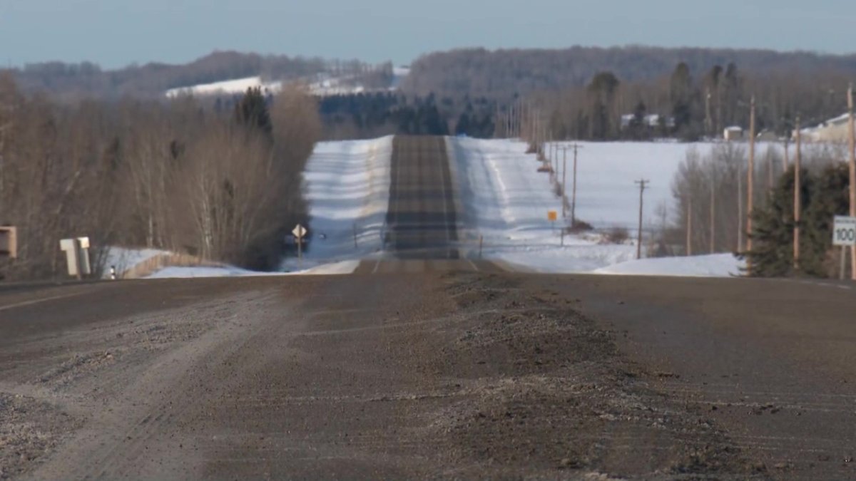 Oil spill closes Highway 20, 39