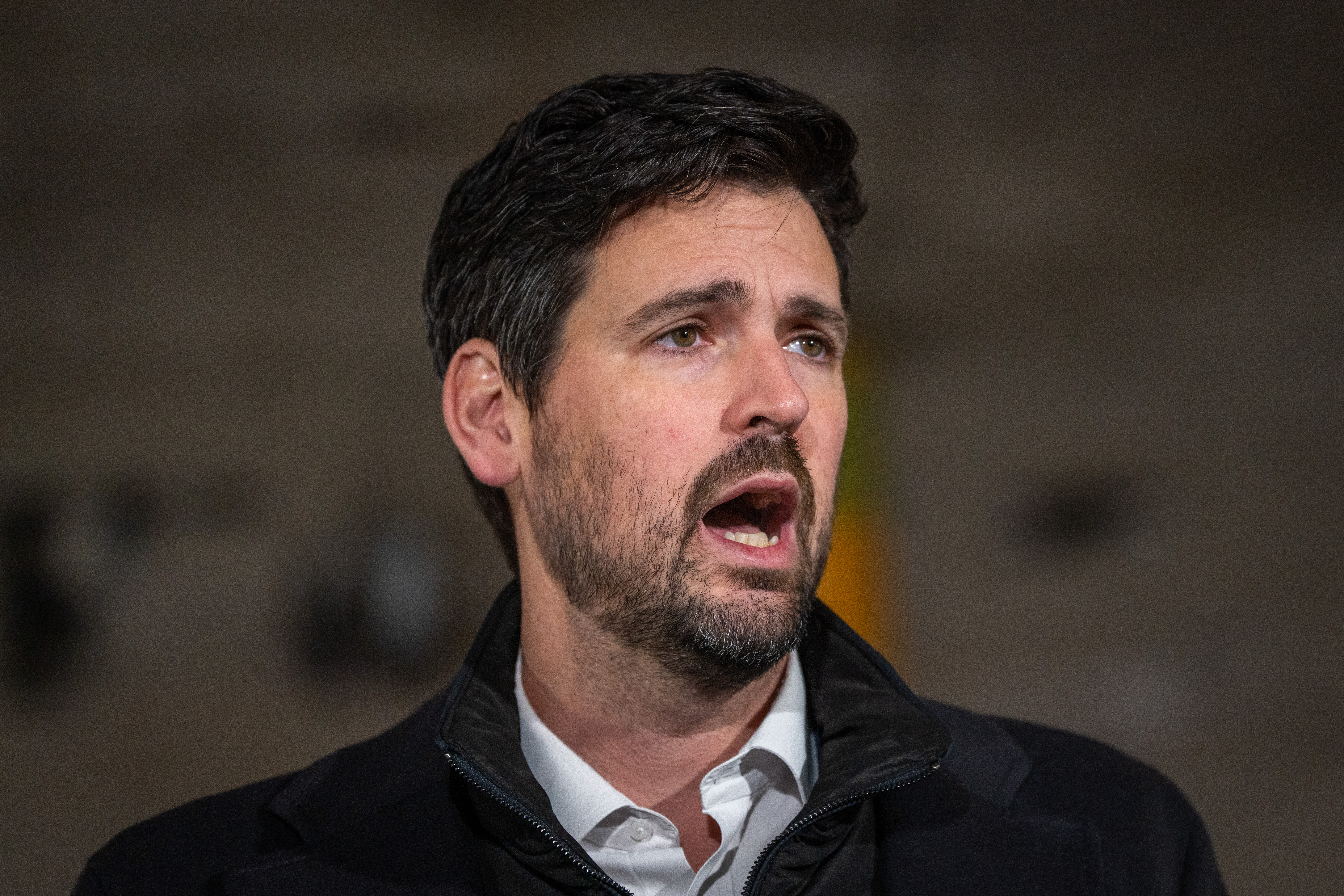 Министърът на жилищното строителство Шон Фрейзър и министърът на имиграцията