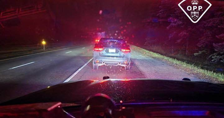 警方在科堡附近高速公路401上同一天找回2辆被盗车辆