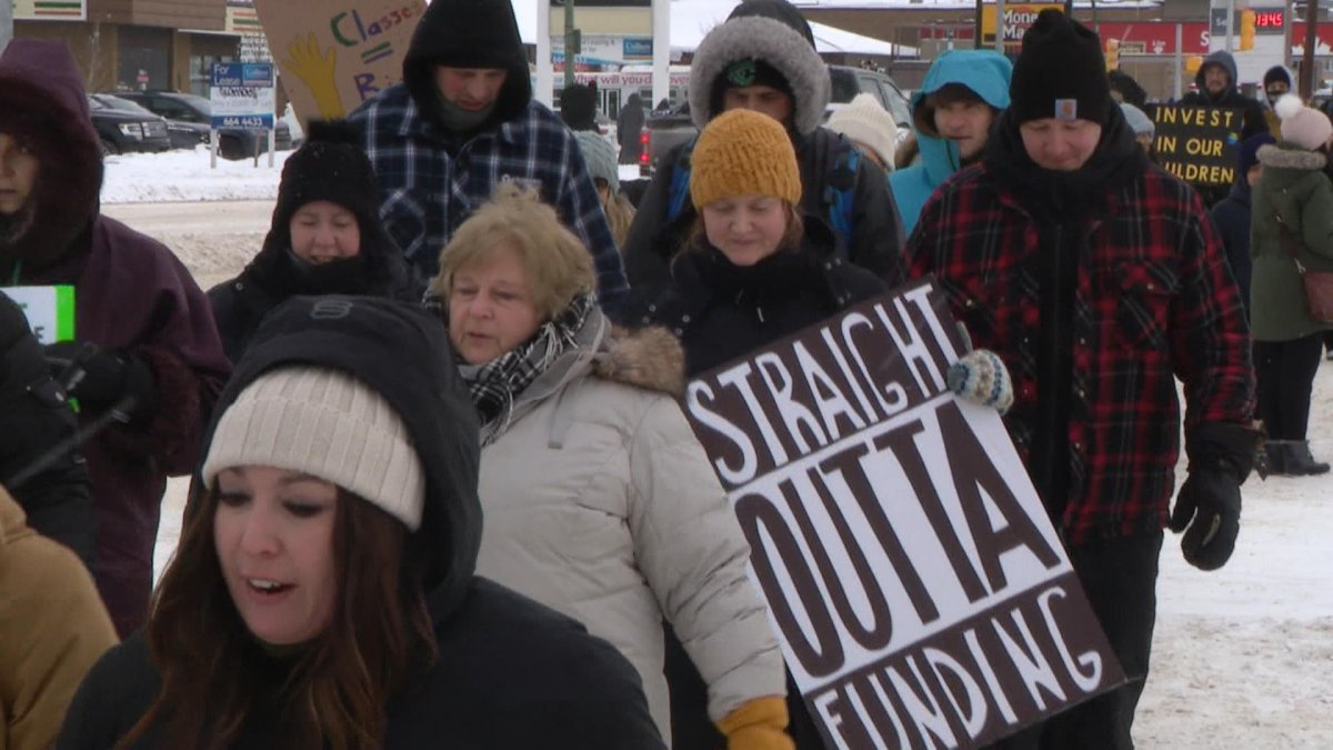 Parents, teachers and students braved the cold in Saskatoon on Monday to support the teachers' strike.