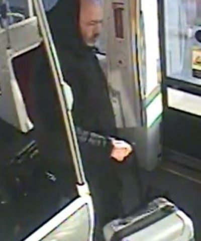 Police looking for man who allegedly assaulted TTC operator on streetcar