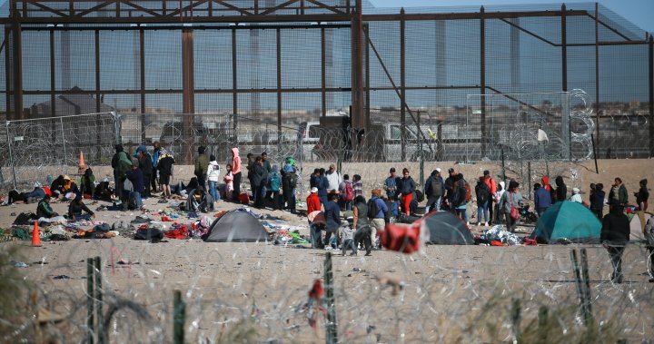 Някои гранични пунктове между САЩ и Мексико ще бъдат отворени отново, тъй като нелегалната имиграция намалява