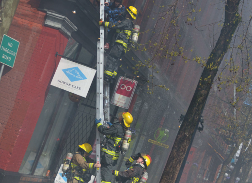 Управителят на SRO във Ванкувър, изпепелен от смъртоносен пожар, не е имал обучение по пожарна безопасност, следствието чува