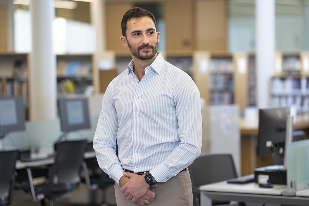 Общинският персонал който администрира системата за отглеждане на деца в