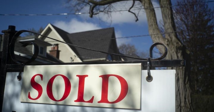 Продажбите на жилища в Торонто скочиха с 37 процента миналия