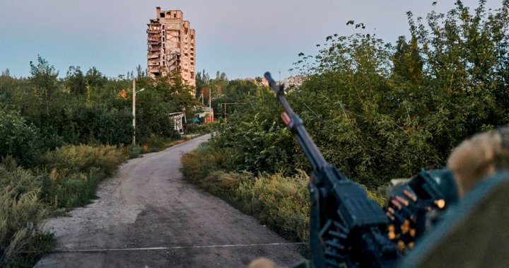 Руските сили окупираха украинския град Авдиевка, съобщи министерството на отбраната