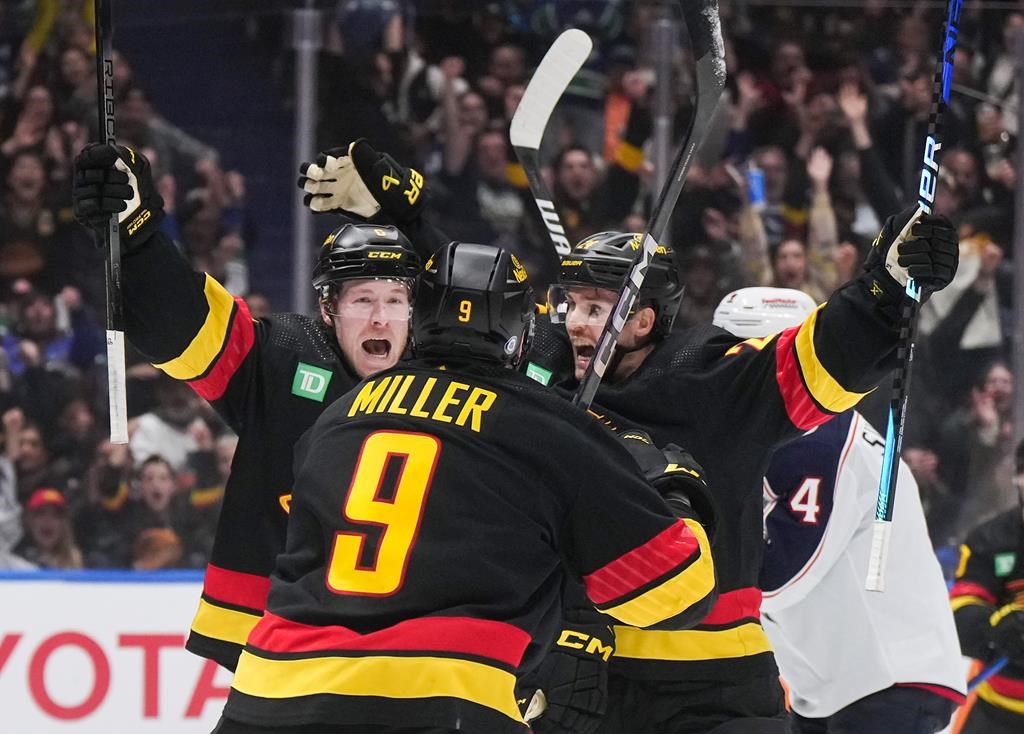 Изминаха осем години откакто Ванкувър Кенъкс играха плейофен мач пред