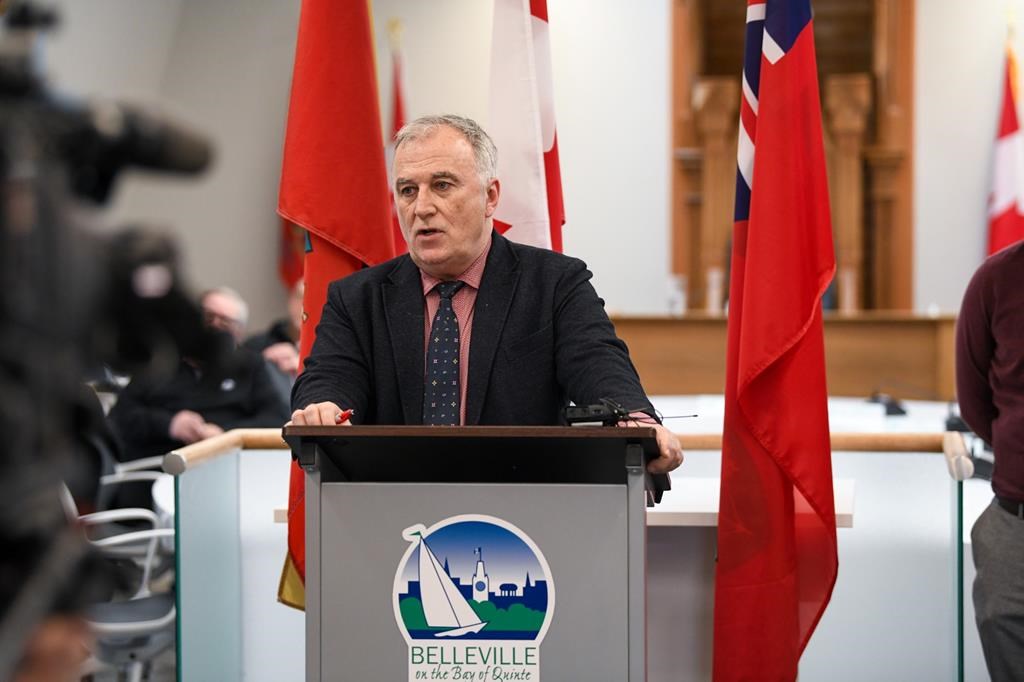 Белвил призовава провинцията за ресурси дни след обявяването на извънредно