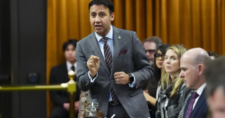 Министърът на правосъдието на Канада отхвърля обвиненията че федералното правителство